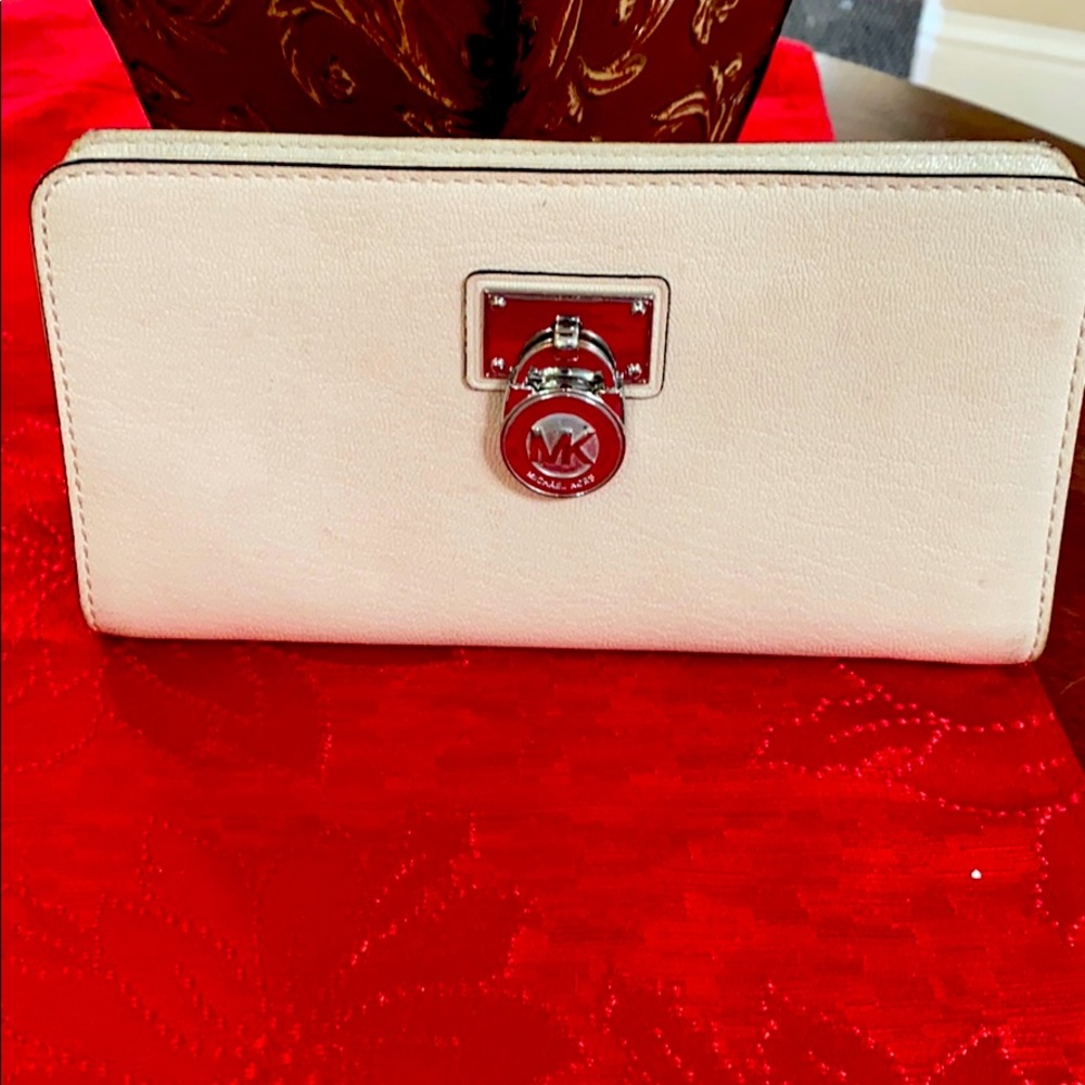Michael Kors wallet